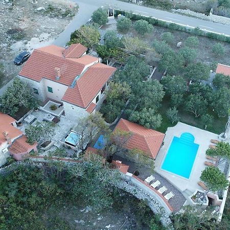 Villa Dabo Novalja Buitenkant foto