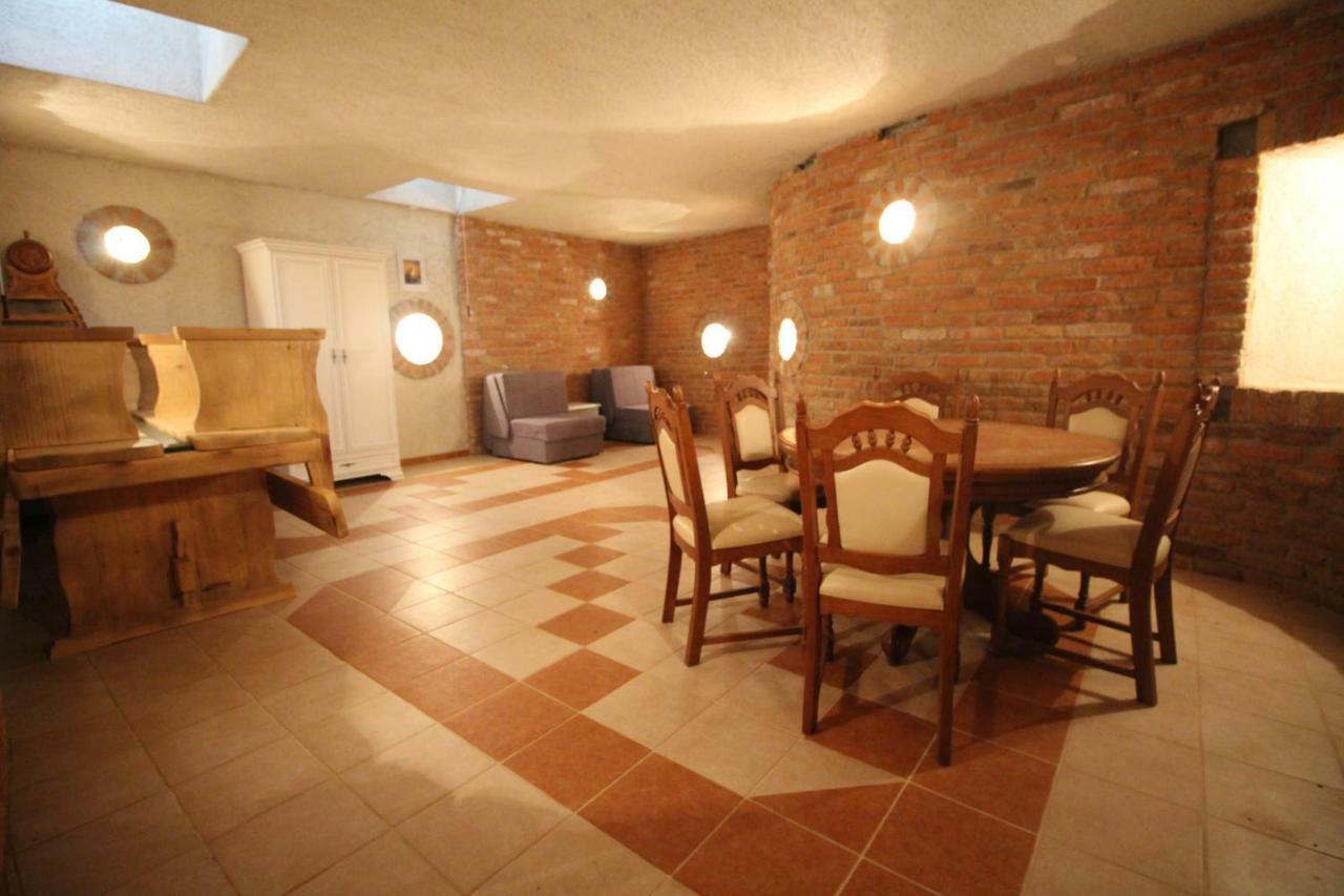 Villa Dabo Novalja Buitenkant foto